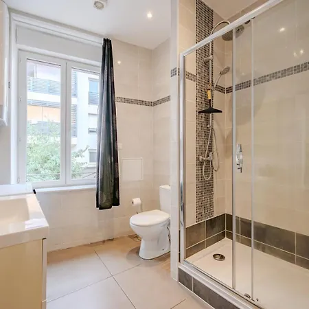 Apartament Le 55, Moderne Equipe Tulon